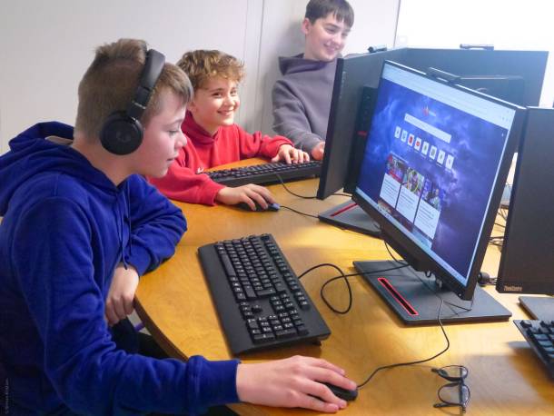 Schüler am PC